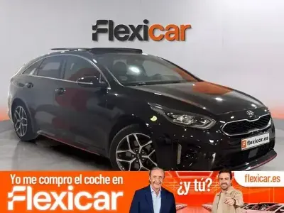 Usado Kia ProCeed GT-Line 140 CV (102 kW) 2019 Negro Familiar
