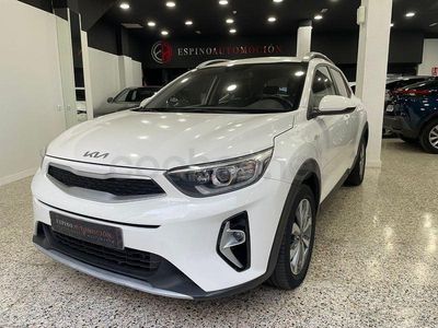 Usado Kia Stonic 84 CV (61 kW) 2023 Blanco SUV