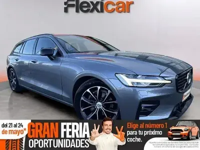 Usado Volvo V60 Momentum 197 CV (144 kW) 2021 Gris Familiar