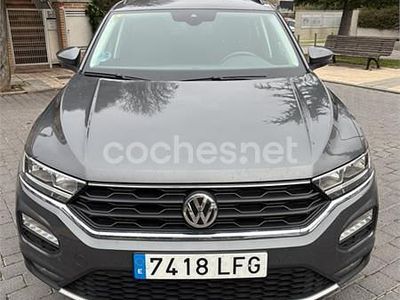 Usado VW T-Roc Advance 115 CV (84 kW) 2020 Gris / plata SUV