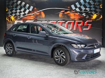 Usado VW Polo Life 95 CV (69 kW) 2021 Gris Utilitario