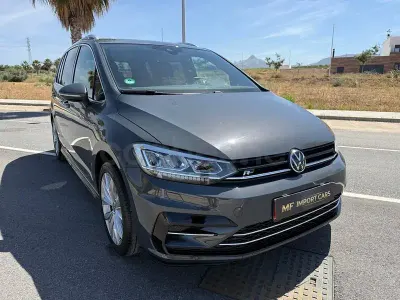 Usado VW Touran R-line 150 CV (110 kW) 2023 Gris / plata Monovolumen