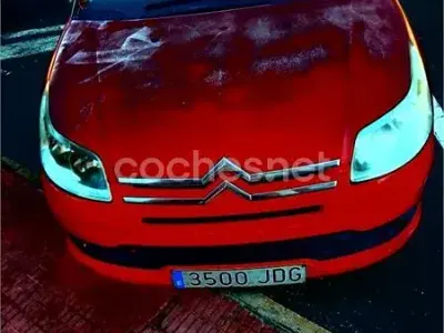 Usado Citroën C4 VTR Sport 110 CV (80 kW) 2005 Rojo Berlina