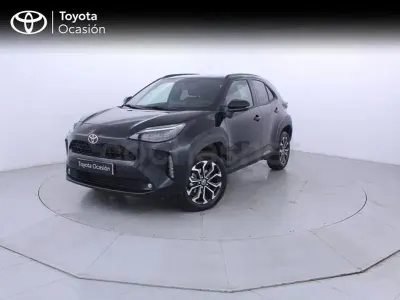Używany Toyota Yaris Cross Active 130 KM (95 kW) 2025 Czarny SUV