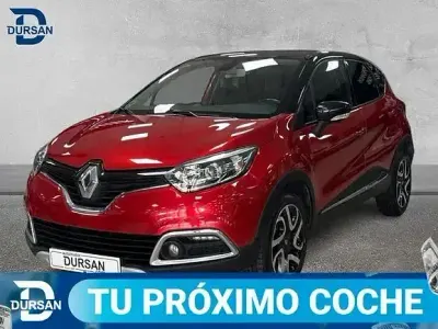 Usado Renault Captur Zen 120 CV (88 kW) 2016 Rojo SUV