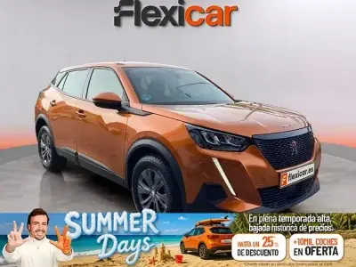 Usado Peugeot 2008 Active 100 CV (73 kW) 2021 Naranja SUV