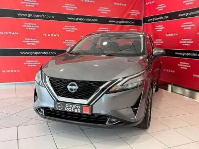 Usado Nissan Qashqai Acenta 140 CV (102 kW) 2023 Gris / plata SUV