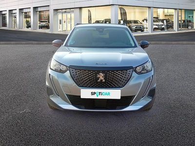 Usado Peugeot 2008 Allure 131 CV (96 kW) 2022 Gris / plata SUV