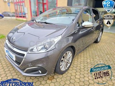 Usado Peugeot 208 Allure 100 CV (73 kW) 2018 Gris Utilitario