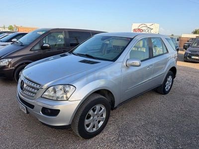 Usado Mercedes ML320 224 CV (164 kW) 2006 Gris / plata SUV