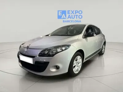 Usado Renault Mégane 109 CV (80 kW) 2011 Gris Utilitario
