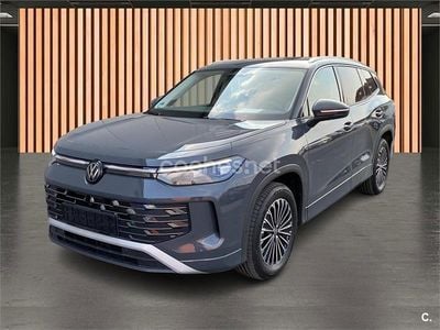 Usado VW Tayron 150 CV (110 kW) 2025 Gris / plata SUV