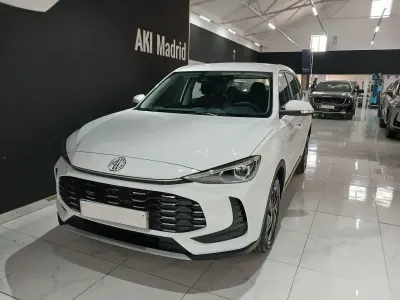 Usado MG ZS Comfort 197 CV (144 kW) 2025 Blanco SUV