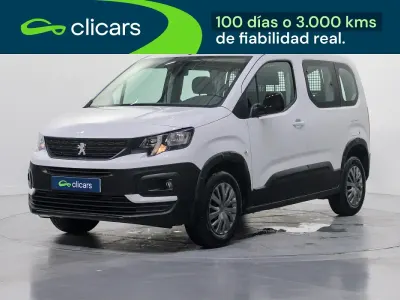 Begagnad Peugeot Rifter Business-Line 100 HK (73 kW) 2023 Vit Minibuss