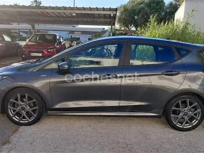 Usado Ford Fiesta ST-Line 125 CV (91 kW) 2023 Gris / plata Utilitario
