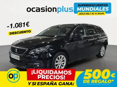 Usado Peugeot 308 Style 130 CV (95 kW) 2019 Negro Familiar