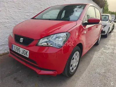 Usado Seat Mii 60 CV (44 kW) 2015 Rojo Utilitario