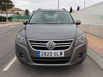 Usado VW Tiguan 140 CV (102 kW) 2009 Beige SUV
