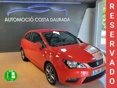 Usado Seat Ibiza SC I-Tech 86 CV (63 kW) 2014 Rojo Utilitario