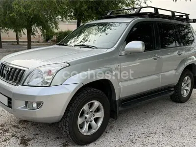 Usado Toyota Land Cruiser 163 CV (119 kW) 2005 Gris / plata SUV