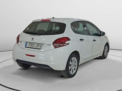 Usado Peugeot 208 Access 75 CV (55 kW) 2016 Blanco Utilitario