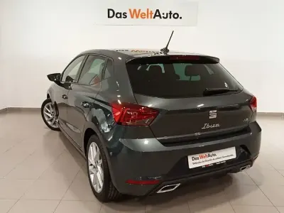 Usado Seat Ibiza FR 110 CV (80 kW) 2023 Gris Utilitario