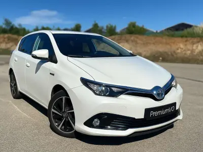Usado Toyota Auris Hybrid