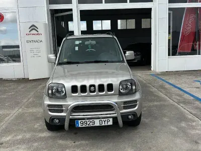 Usado Suzuki Jimny 85 CV (62 kW) 2006 Gris / plata SUV