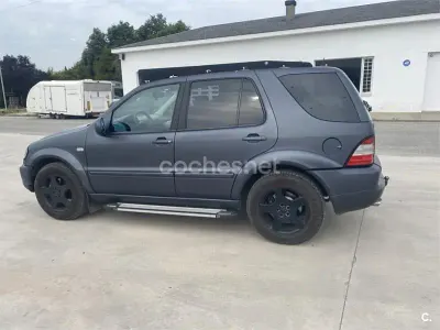 Usado Mercedes ML55 AMG AMG 347 CV (255 kW) 2000 Negro SUV