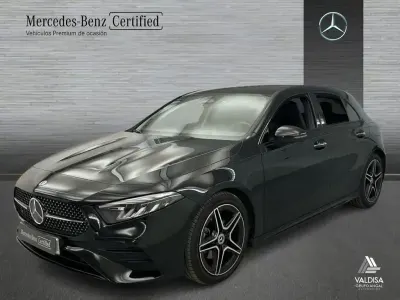 Usado Mercedes A200 150 CV (110 kW) 2025 Negro cosmos Berlina