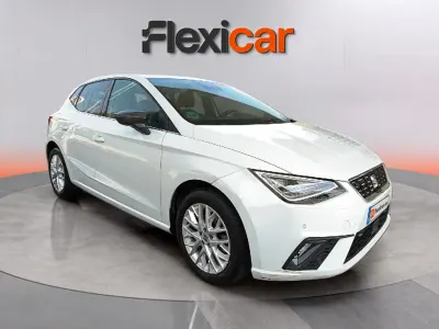 Usado Seat Ibiza Style 116 CV (85 kW) 2024 Blanco Utilitario