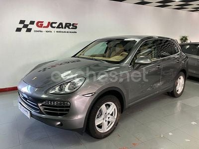 Gris / plata Usado 2012 Porsche Cayenne SUV | 23.900 € (Precio justo)