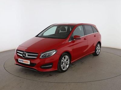 Rojo Usado 2018 Mercedes B180 Monovolumen | 16.999 € (Buen precio)