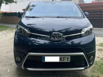 Usado Toyota Proace Verso 150 CV (110 kW) 2017 Azul Familiar