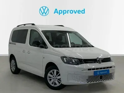 Usado VW Caddy 102 CV (75 kW) 2024 Blanco Monovolumen