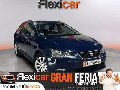 Usado Seat Leon Style 125 CV (91 kW) 2016 Azul Familiar