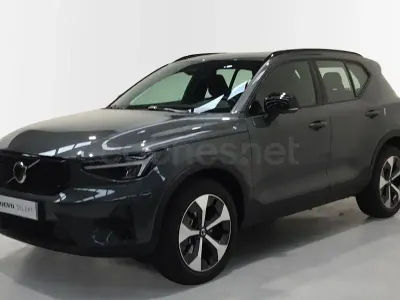 Nuevo Volvo XC40 Ultra 163 CV (119 kW) 2026 Gris / plata SUV