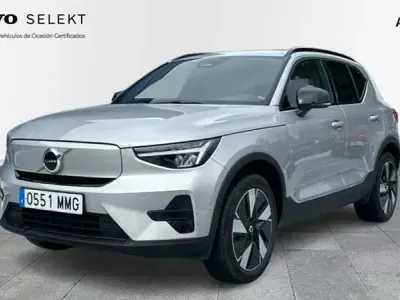 Usado Volvo XC40 Core 300 kW (408 CV) 2023 Plateado SUV