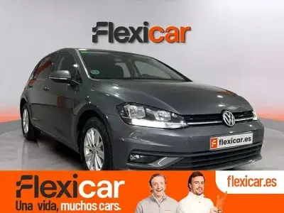 Usado VW Golf VII Advance 110 CV (80 kW) 2018 Gris Utilitario
