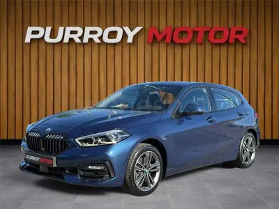 Usado BMW 118 150 CV (110 kW) 2022 Azul Utilitario