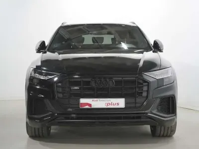Usado Audi Q8 Ambiente 286 CV (210 kW) 2022 Negro SUV