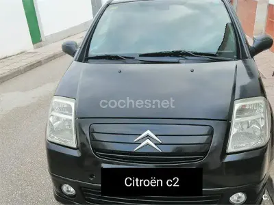 Używany Citroën C2 125 KM (91 kW) 2006 Czarny Hatchback