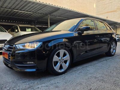 Usado Audi A3 Ambiente 150 CV (110 kW) 2014 Negro Berlina