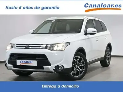 Usado Mitsubishi Outlander Motion 150 CV (110 kW) 2014 Blanco SUV