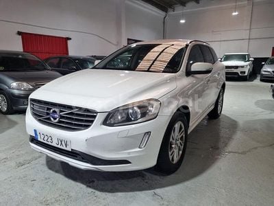Blanco Usado 2017 Volvo XC60 Momentum SUV | 11.990 € (Caro)
