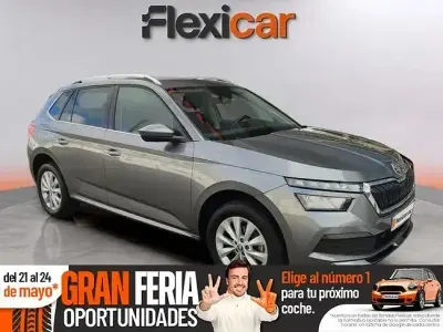 Usado Skoda Kamiq Active 110 HP (80 kW) 2020 Cinzento SUV