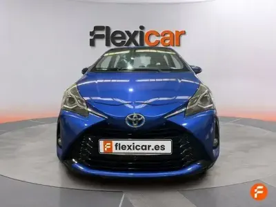Usado Toyota Yaris Business Edition 116 CV (85 kW) 2020 Azul
