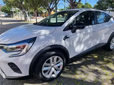 Usado Renault Captur Intens 100 CV (73 kW) 2022 Blanco SUV