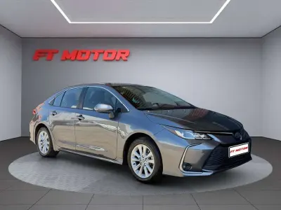 Usado Toyota Corolla Eco 139 CV (102 kW) 2024 Negro Berlina
