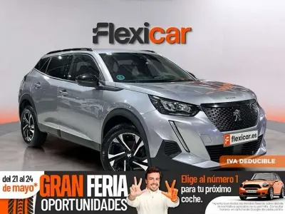 Usado Peugeot 2008 Allure 101 CV (74 kW) 2023 Gris SUV